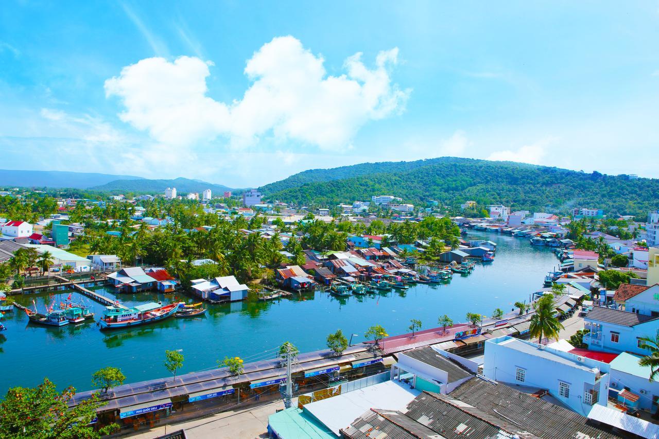 Quang Trung Phu Quoc Hotel Buitenkant foto